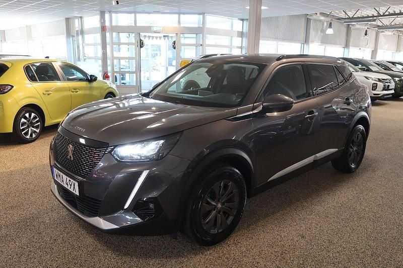 Grå Begagnad 2021 Peugeot 2008 Allure SUV | 184 800 kr (Bra pris) - Bild 1/4