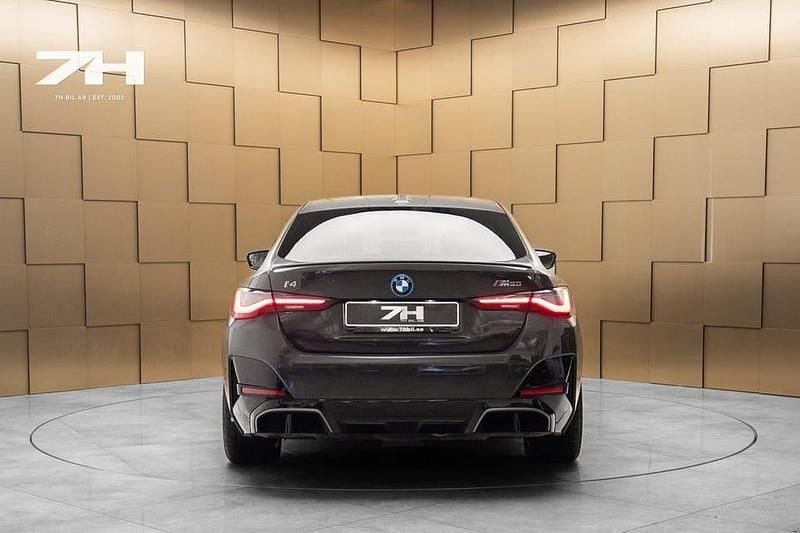 Begagnad BMW i4 M Sport 442 kW (601 HK) 2024 Grå Sedan