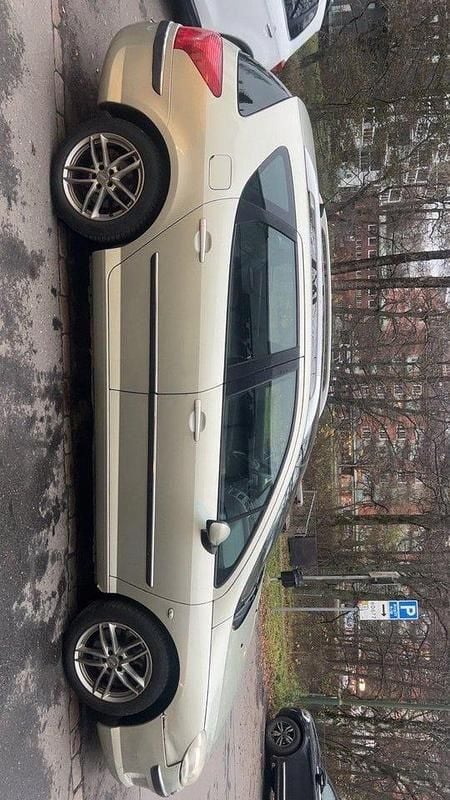 Begagnad 2006 Peugeot 407 Kombi | 19 500 kr (Marknadspris) - Bild 1/4