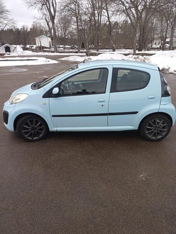 Begagnad Citroën C1 68 HK (50 kW) 2012 Halvkombi