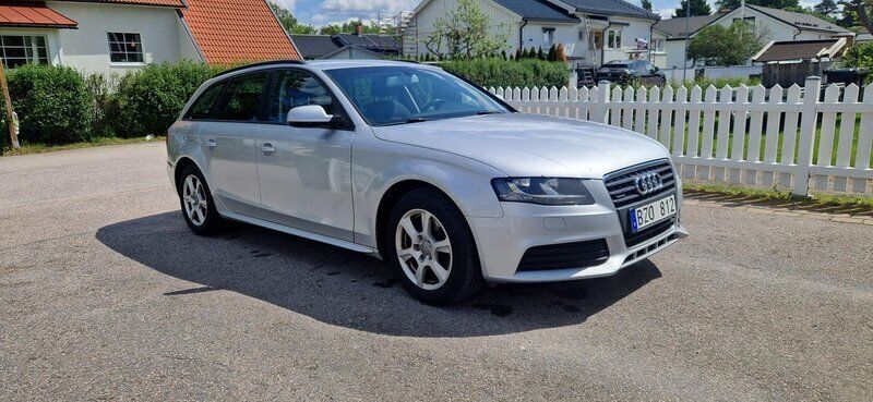 Silver Begagnad 2011 Audi A4 Kombi | 65 000 kr (Superpris) - Bild 1/4