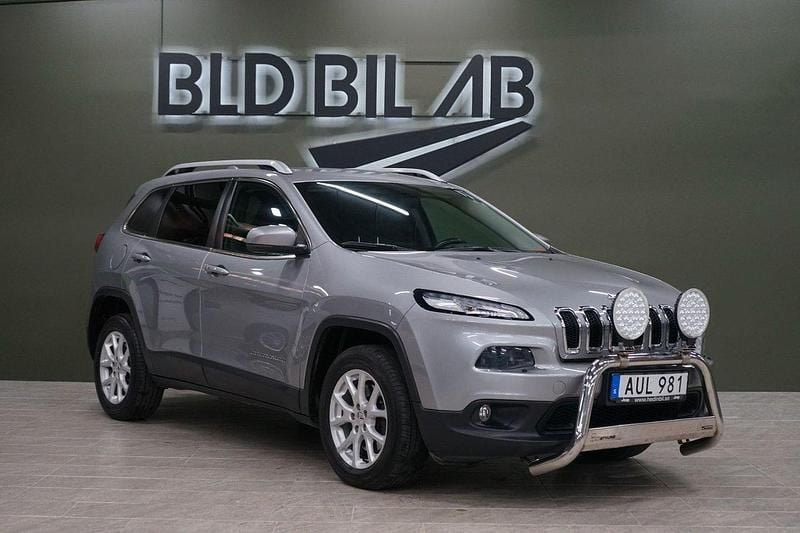 Grå Begagnad 2014 Jeep Cherokee SUV | 139 900 kr (Marknadspris) - Bild 1/4