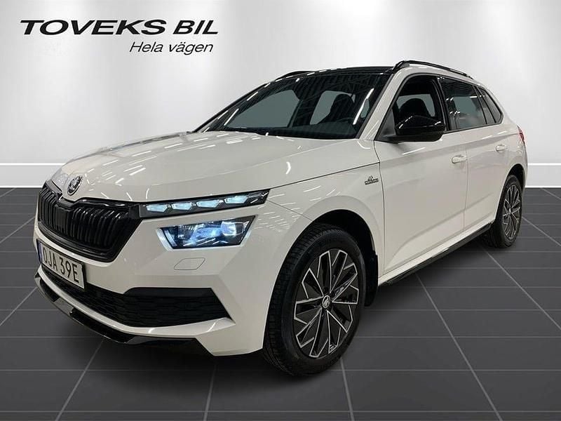Vit Begagnad 2023 Skoda Kamiq Monte Carlo SUV | 249 900 kr (Marknadspris) - Bild 1/4