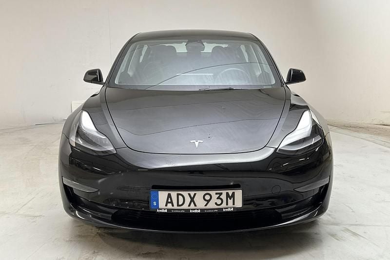 Begagnad Tesla Model 3 Performance 461 kW (627 HK) 2022 Svart Sedan