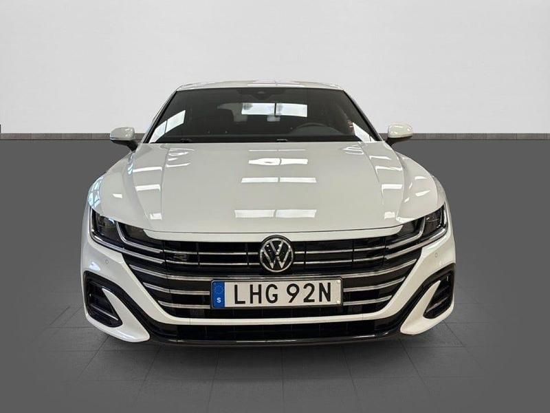 Begagnad VW Arteon R-line 218 HK (160 kW) 2021 Vit Halvkombi