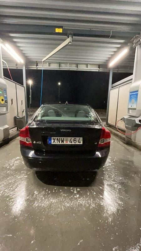 Begagnad 2006 Volvo S40 Sedan | 27 000 kr (Marknadspris) - Bild 1/4