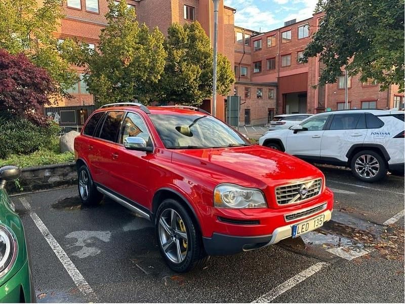 Begagnad 2011 Volvo XC90 R-Design SUV | 95 000 kr (Bra pris) - Bild 1/4