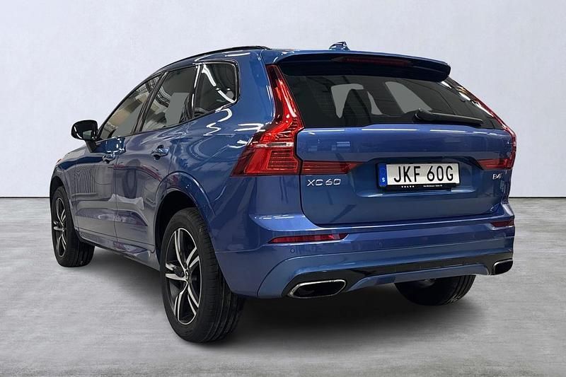 Begagnad Volvo XC60 R-Design 200 HK (147 kW) 2021 Blå SUV