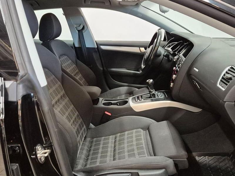 Begagnad Audi A5 Sportback Sport 177 HK (130 kW) 2015 Svart Halvkombi