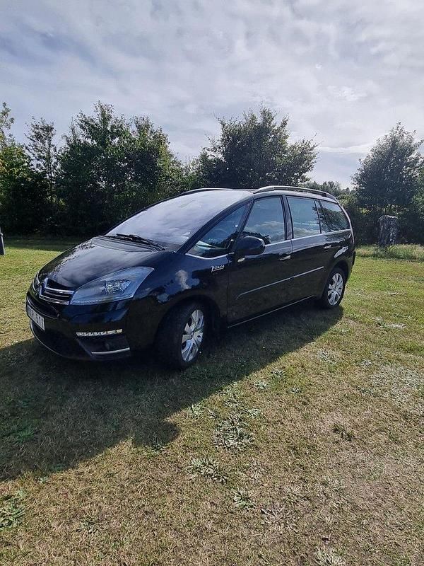 Svart Begagnad 2012 Citroën Grand C4 Picasso Minibuss | 49 000 kr - Bild 1/4