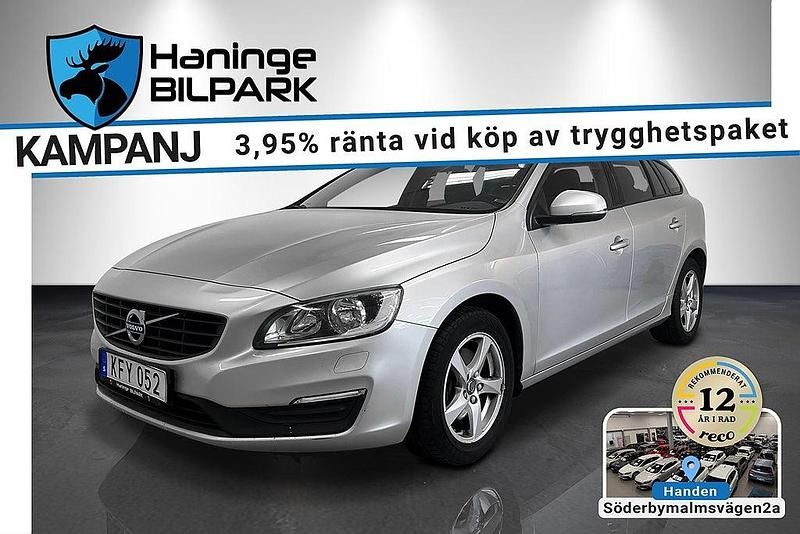Silver Begagnad 2015 Volvo V60 Kinetic Kombi | 129 995 kr (Bra pris) - Bild 1/3