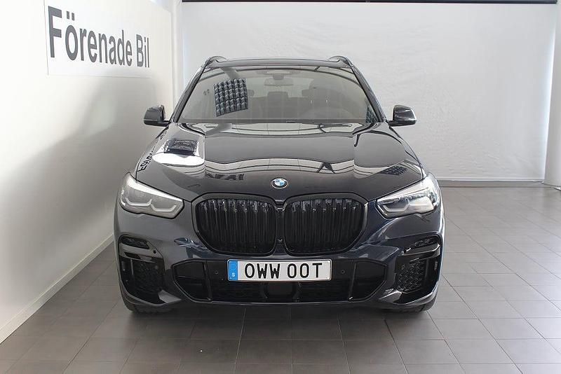 Begagnad BMW X5 M Sport 333 HK (244 kW) 2023 Svart SUV
