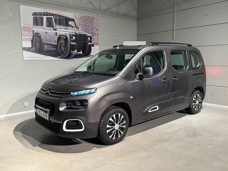 Begagnad Citroën Berlingo PureTech 110 HK (80 kW) 2018 Grå Minibuss