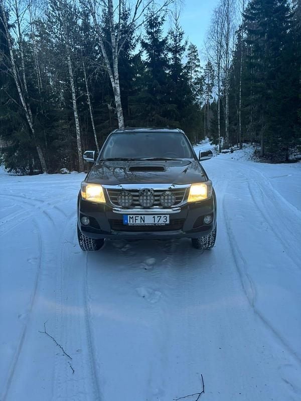 Begagnad Toyota HiLux 171 HK (125 kW) 2012 Pickup