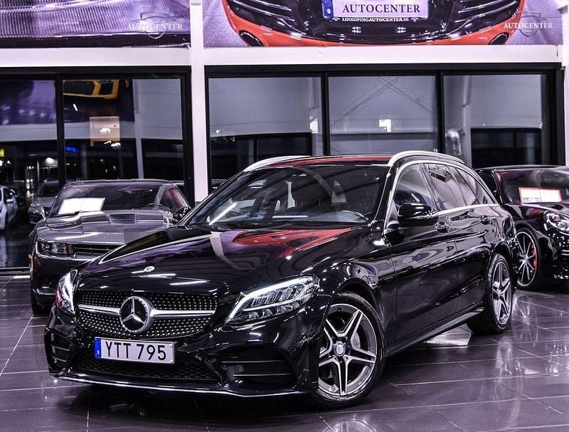 Svart Begagnad 2018 Mercedes C200 AMG line Kombi | 289 900 kr (Lite dyr) - Bild 1/4
