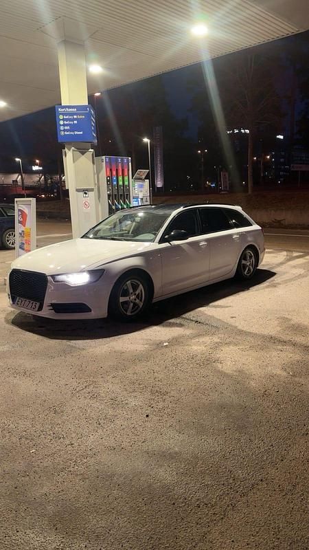 Begagnad Audi A6 177 HK (130 kW) 2012 Kombi