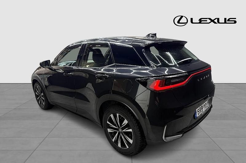 Begagnad Lexus LBX 137 HK (100 kW) 2024 Svart SUV