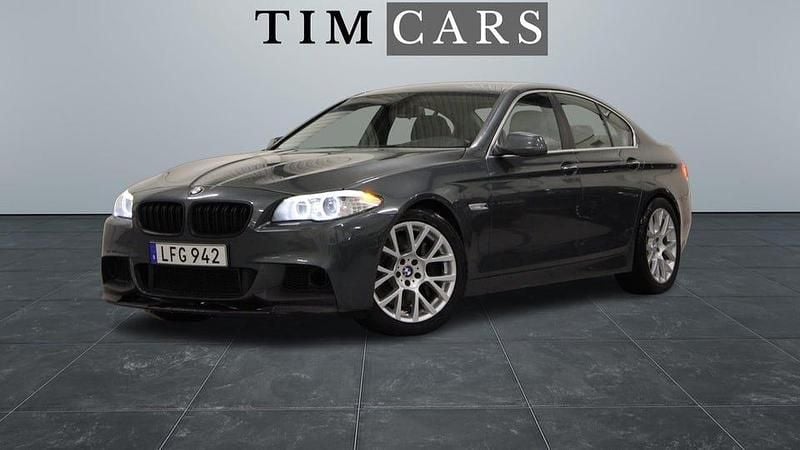 Begagnad BMW 550 413 HK (303 kW) 2011 Grön Sedan