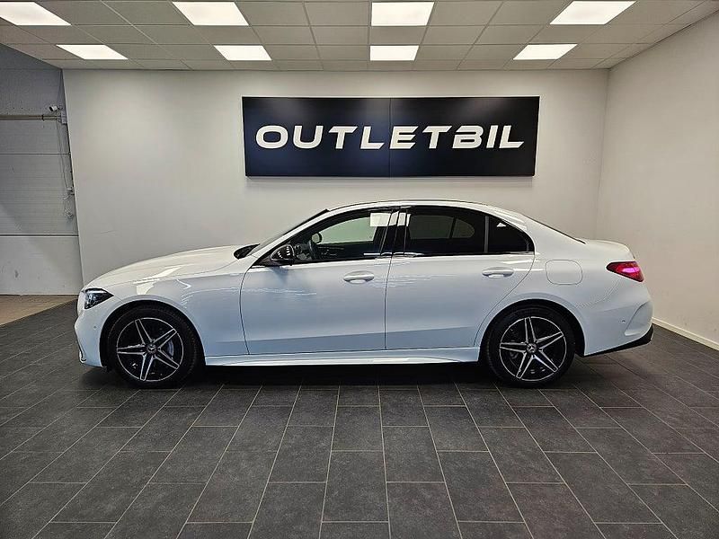 Begagnad Mercedes C300e AMG 313 HK (230 kW) 2023 Vit Sedan
