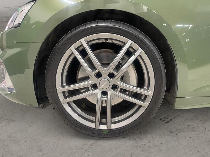 Begagnad Audi A5 Sportback Advanced 265 HK (194 kW) 2021 Grön Halvkombi