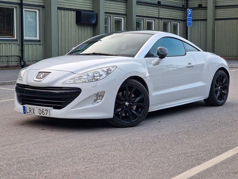 Vit Begagnad 2011 Peugeot RCZ Sportkupé | 94 000 kr - Bild 1/4