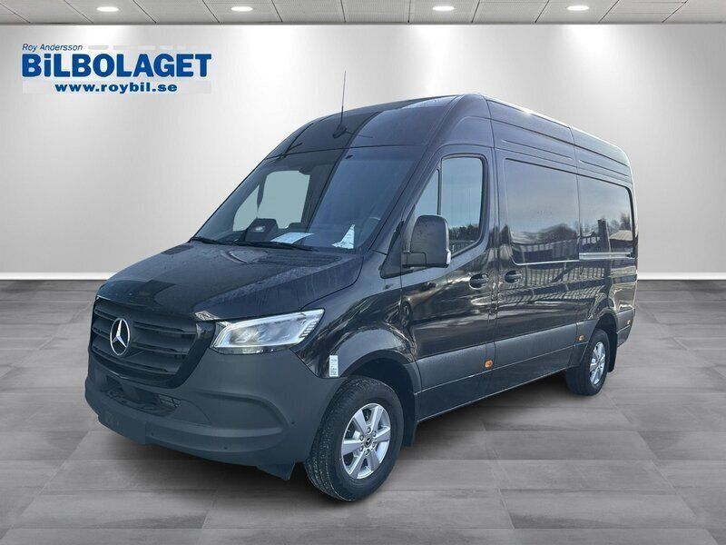 Svart Ny 2025 Mercedes Sprinter Van | 693 750 kr (Marknadspris) - Bild 1/4