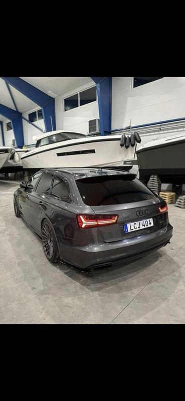 Grå Begagnad 2016 Audi A6 Competition Kombi | 275 000 kr (Dyr) - Bild 1/4
