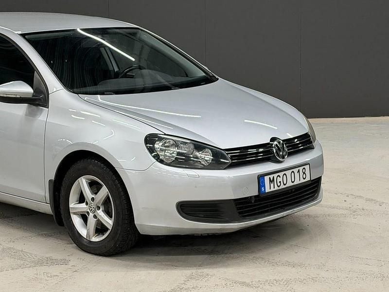 Begagnad VW Golf VII 105 HK (77 kW) 2012 Silver