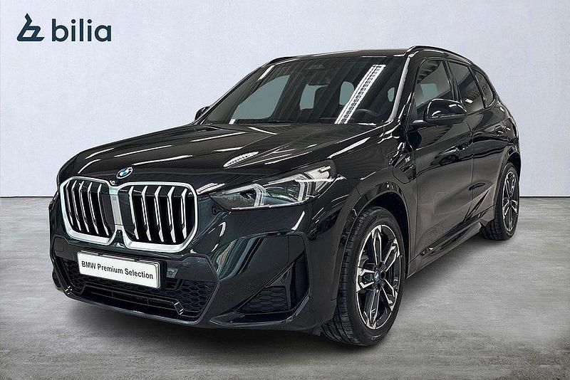 Svart Begagnad 2025 BMW X1 M Sport SUV | 589 900 kr (Dyr) - Bild 1/4