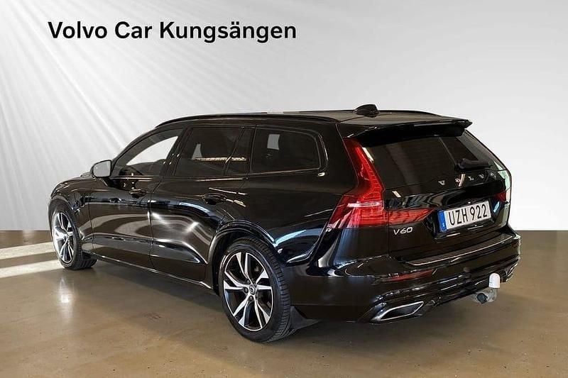 Begagnad Volvo V60 R-Design 397 HK (291 kW) 2019 Svart Kombi