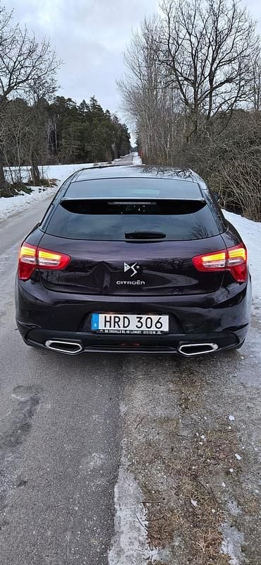 Begagnad Citroën DS5 181 HK (133 kW) 2014 Halvkombi