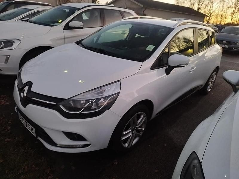 Vit Begagnad 2017 Renault Clio GrandTour Zen Kombi | 89 900 kr (Marknadspris) - Bild 1/3