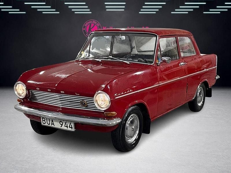 Röd Begagnad 1965 Opel Kadett S Sedan | 74 900 kr - Bild 1/4