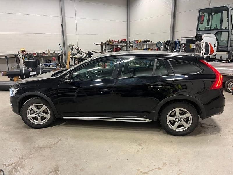 Begagnad Volvo V60 CC 190 HK (139 kW) 2016 Kombi