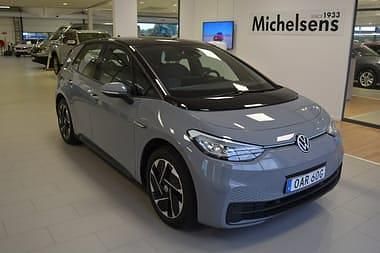 Grå Begagnad 2023 VW ID.3 Pro Performance Halvkombi | 269 900 kr (Marknadspris) - Bild 1/4