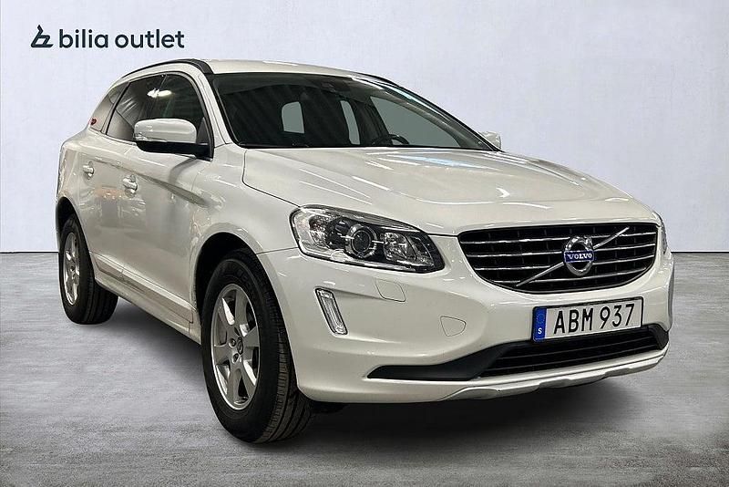 Begagnad Volvo XC60 Momentum 181 HK (133 kW) 2015 Vit SUV