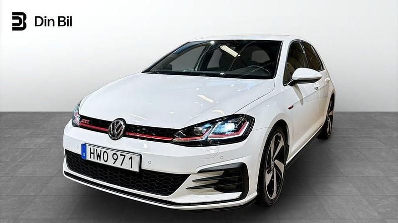 Vit Begagnad 2018 VW Golf VII GTI Halvkombi | 264 900 kr (Marknadspris) - Bild 1/4