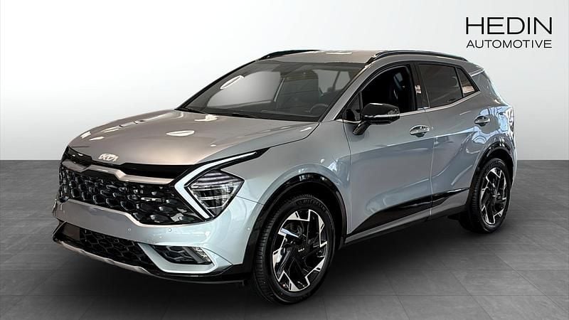 Grå (silver) Ny 2025 Kia Sportage GT-Line SUV | 469 900 kr (Bra pris) - Bild 1/4