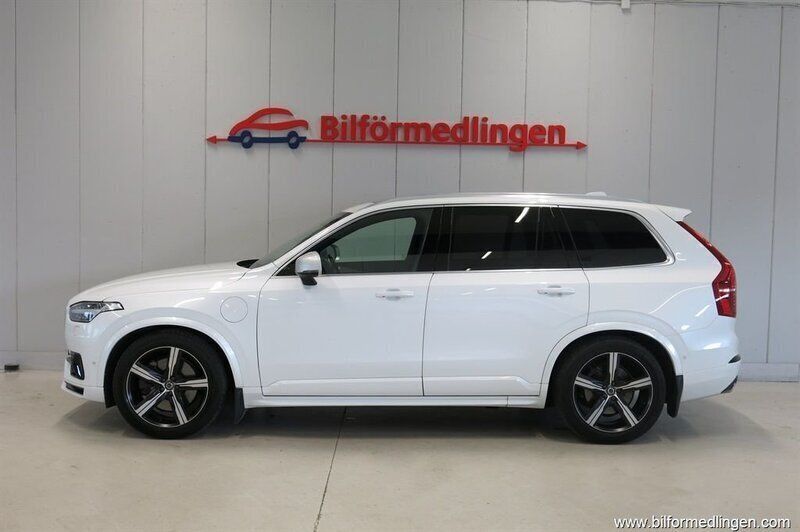 Vit silver Begagnad 2019 Volvo XC90 R-Design SUV | 479 900 kr (Marknadspris) - Bild 1/4