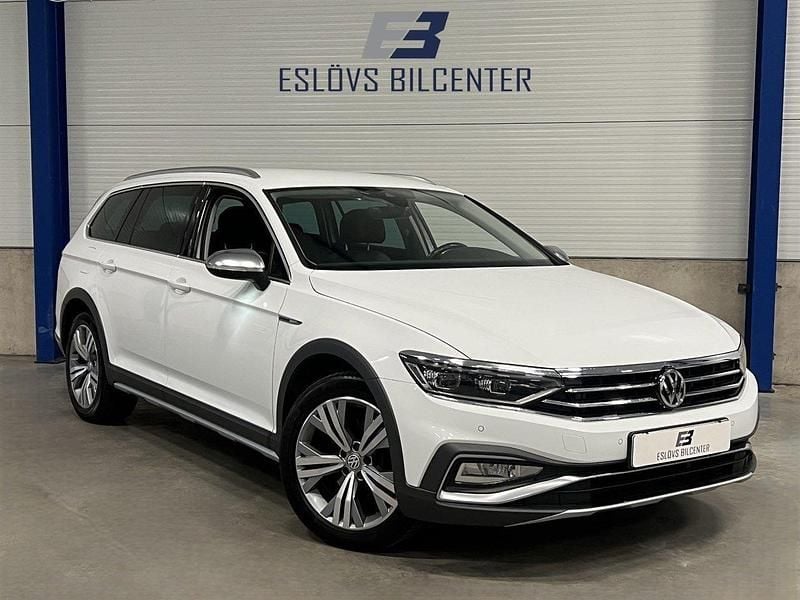 Vit Begagnad 2019 VW Passat Alltrack Kombi | 279 990 kr (Lite dyr) - Bild 1/4