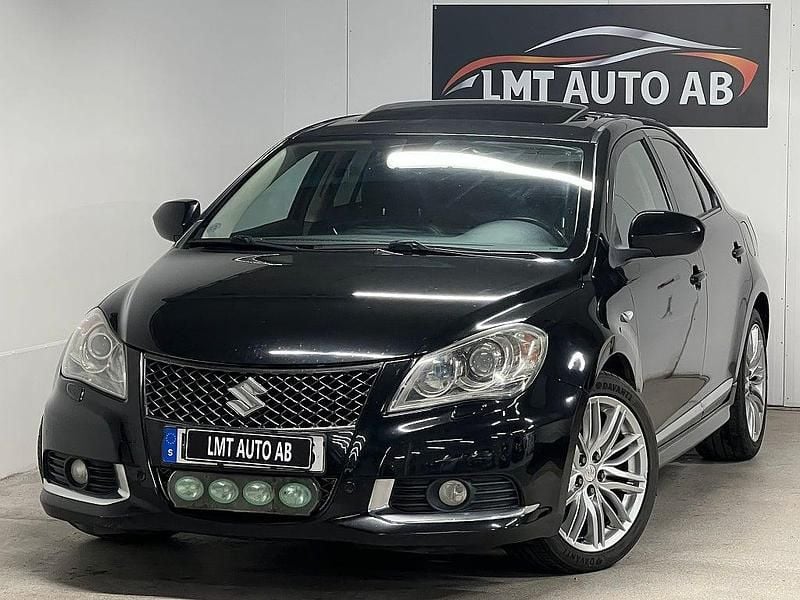Svart Begagnad 2010 Suzuki Kizashi Sedan | 64 900 kr - Bild 1/4