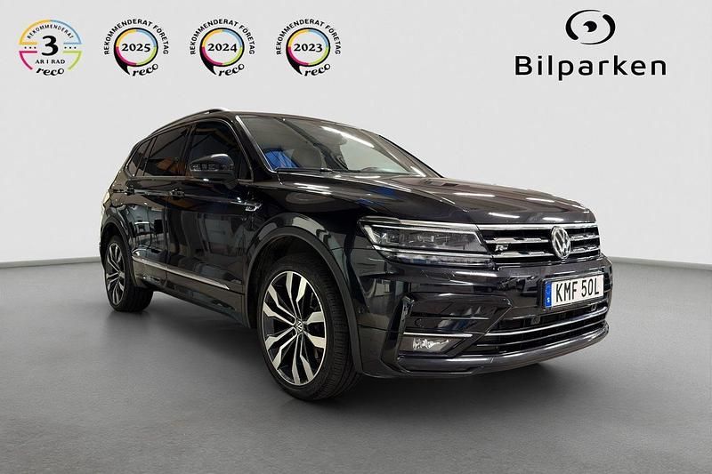 Svart Begagnad 2020 VW Tiguan Allspace R-line SUV | 259 990 kr (Bra pris) - Bild 1/4