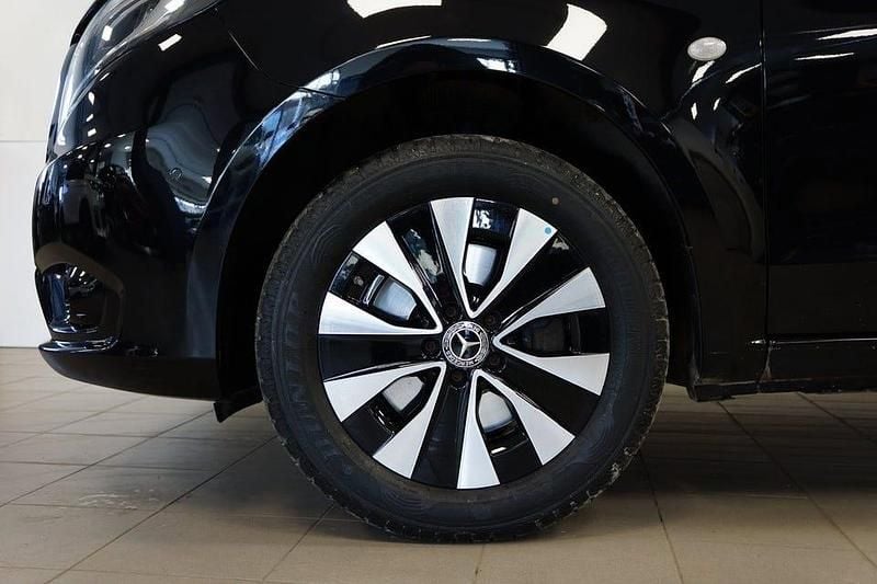 Begagnad Mercedes Vito Edition 1 190 HK (139 kW) 2023 Svart Van