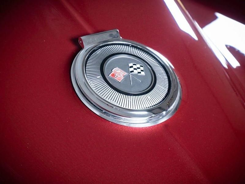 Begagnad Chevrolet Corvette Stingray 390 HK (286 kW) 1966 Röd Sportkupé