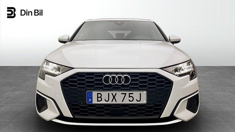 Begagnad Audi A3 Sportback Proline 150 HK (110 kW) 2022 Vit Halvkombi