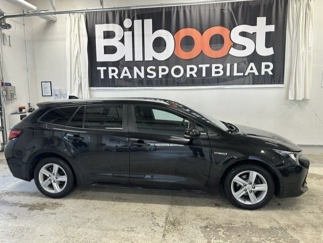 Begagnad Toyota Corolla Active 123 HK (90 kW) 2019 Svart Kombi