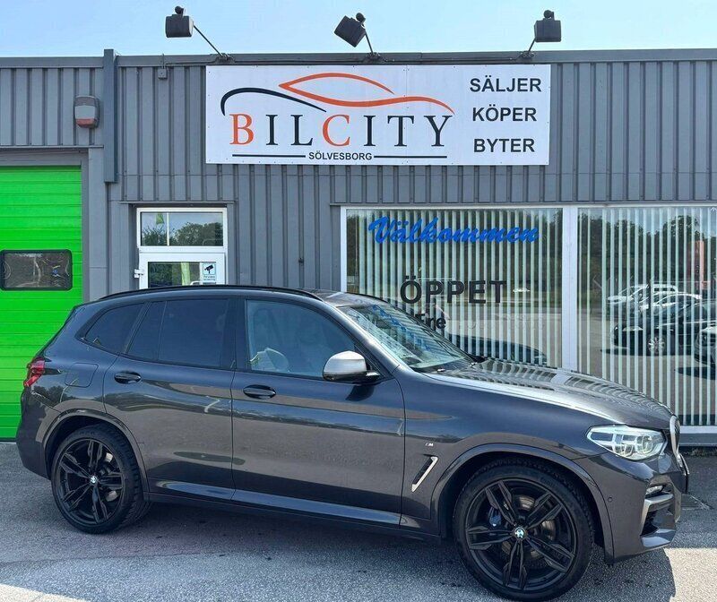 Grå Begagnad 2020 BMW X3 SUV | 445 000 kr (Marknadspris) - Bild 1/4