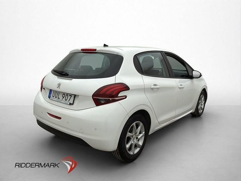 Begagnad Peugeot 208 82 HK (60 kW) 2018 Vit Halvkombi