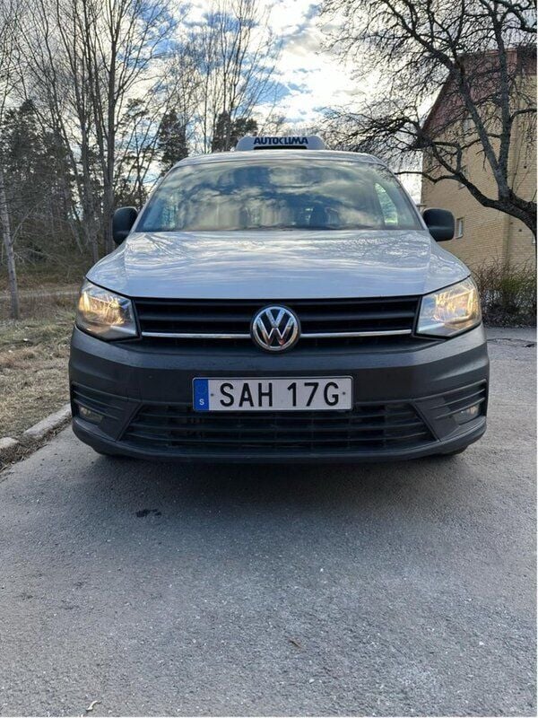 Vit Begagnad 2016 VW Caddy Minibuss | 79 000 kr (Bra pris) - Bild 1/4