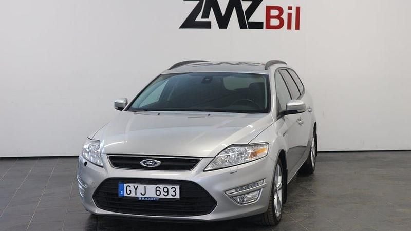 Begagnad Ford Mondeo Sport 140 HK (102 kW) 2012 Grå Kombi